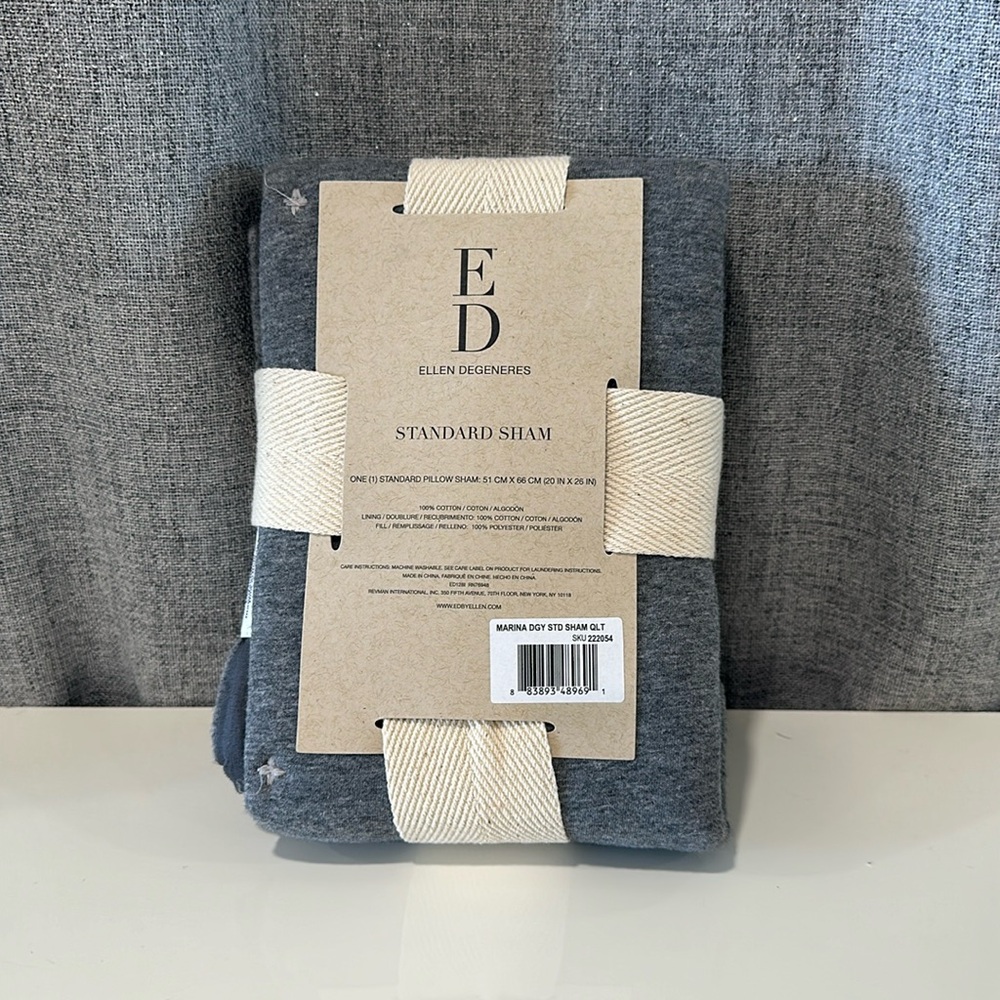 ED Ellen Degeneres standard sham quilted. Gray. 20”x26”